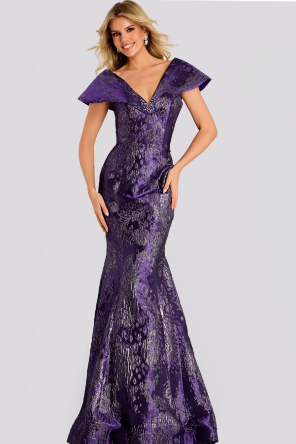 Metallic Jacquard Gown With Mermaid Silhouette 48110