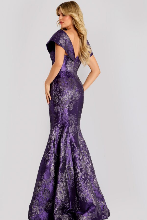Metallic Jacquard Gown With Mermaid Silhouette 48110